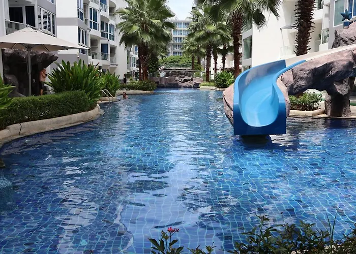 Grand Avenue Condo Soi Boaukow